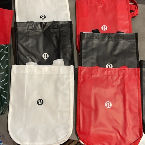 Lots f goodies - Picture 5 of 16